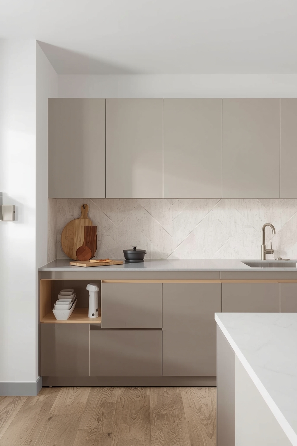 Minimal Two-Toned Kitchen Cabinet Designs